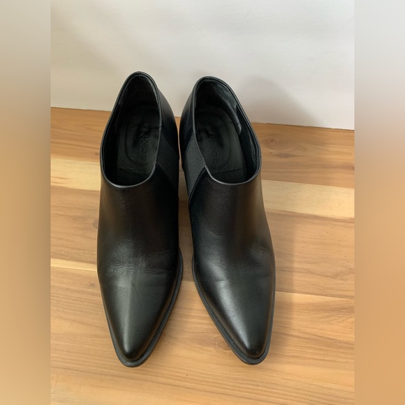 Vince Leather Ankle Boots - Picture 2 of 7